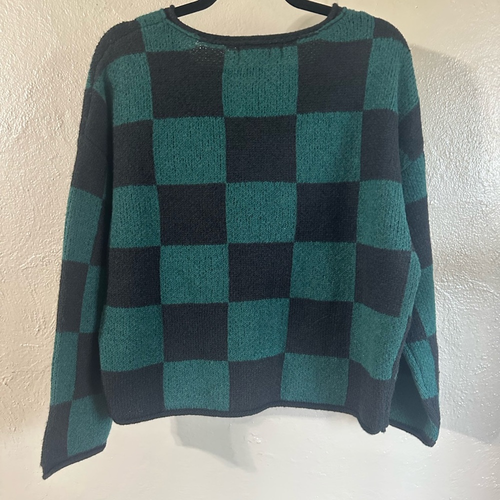 Black and Green Checkered Sweater - Picture 8 of 8